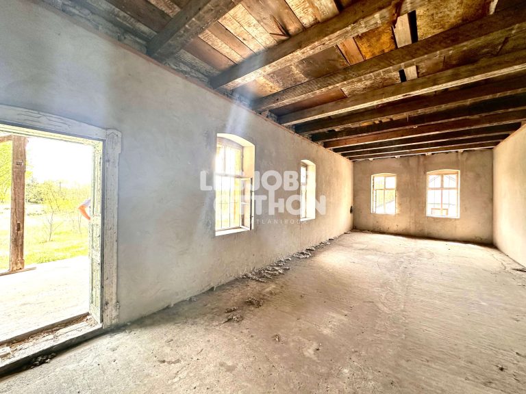 Eladó családi ház Csemőben, hatalmas telekkel, pincével