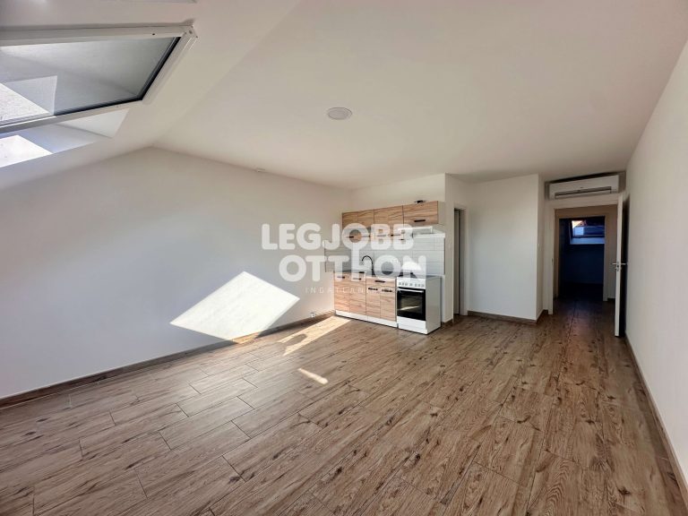 Első bérlőjét várja ez az 1. emeleti újépítésű lakás Cegléden