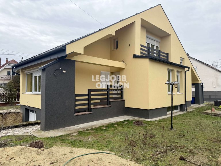 Eladó 2024-ben teljeskörűen felújított szinteltolásos családi ház Csemőn