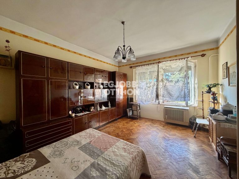 Eladó 1 szobás földszinti lakás Cegléden